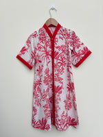 Load image into Gallery viewer, KIDS - RESORT WEAR - Front Buttons - Tropical Red