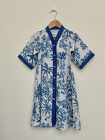 Load image into Gallery viewer, KIDS - RESORT WEAR - Front Buttons - Tropical Blue
